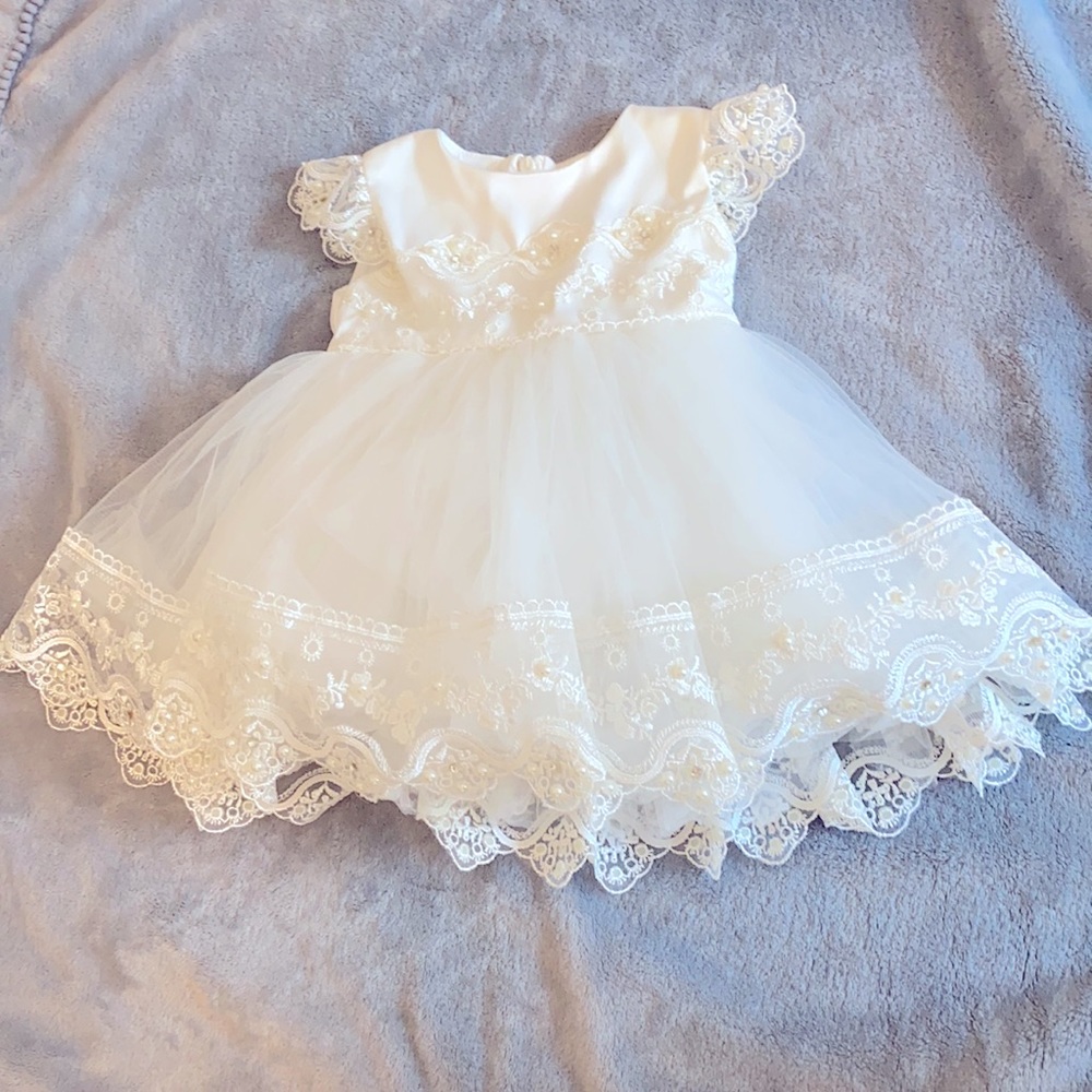 Weeding dress/ christening / baptism dress / ceremony dress for baby girl 0-3 M